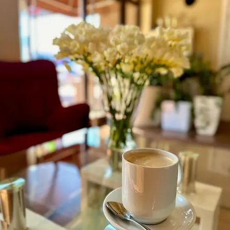 Ajax Hotel Janki