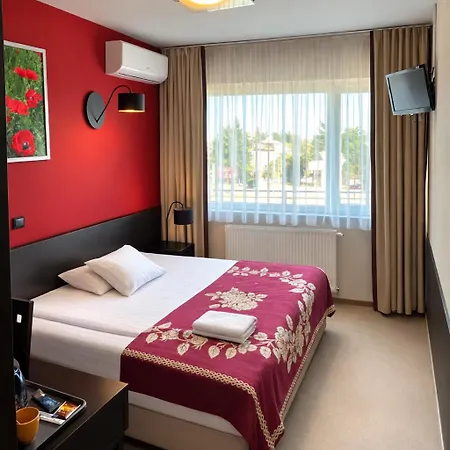 Ajax Hotel 3*