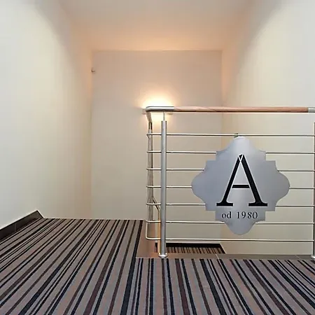 Отель Ajax